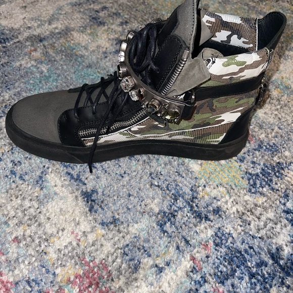 Men Giuseppi Zanotti Camo Sneakers - Picture 3 of 8